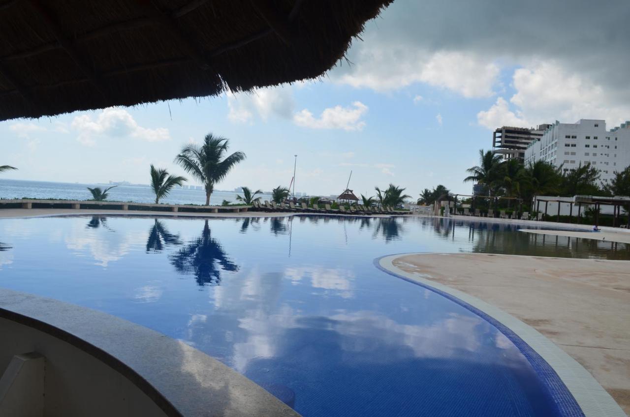 Tu Hogar Frente Al Mar Caribe, Vive Канкун Екстериор снимка